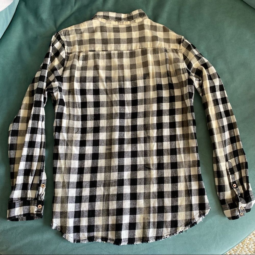 Reason Flannel - Picture 2 of 9
